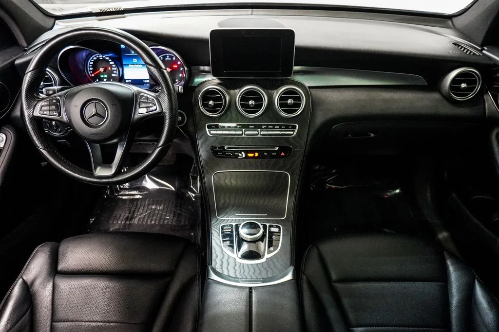 Used 2018 Gray Mercedes-Benz GLC 300 image 11