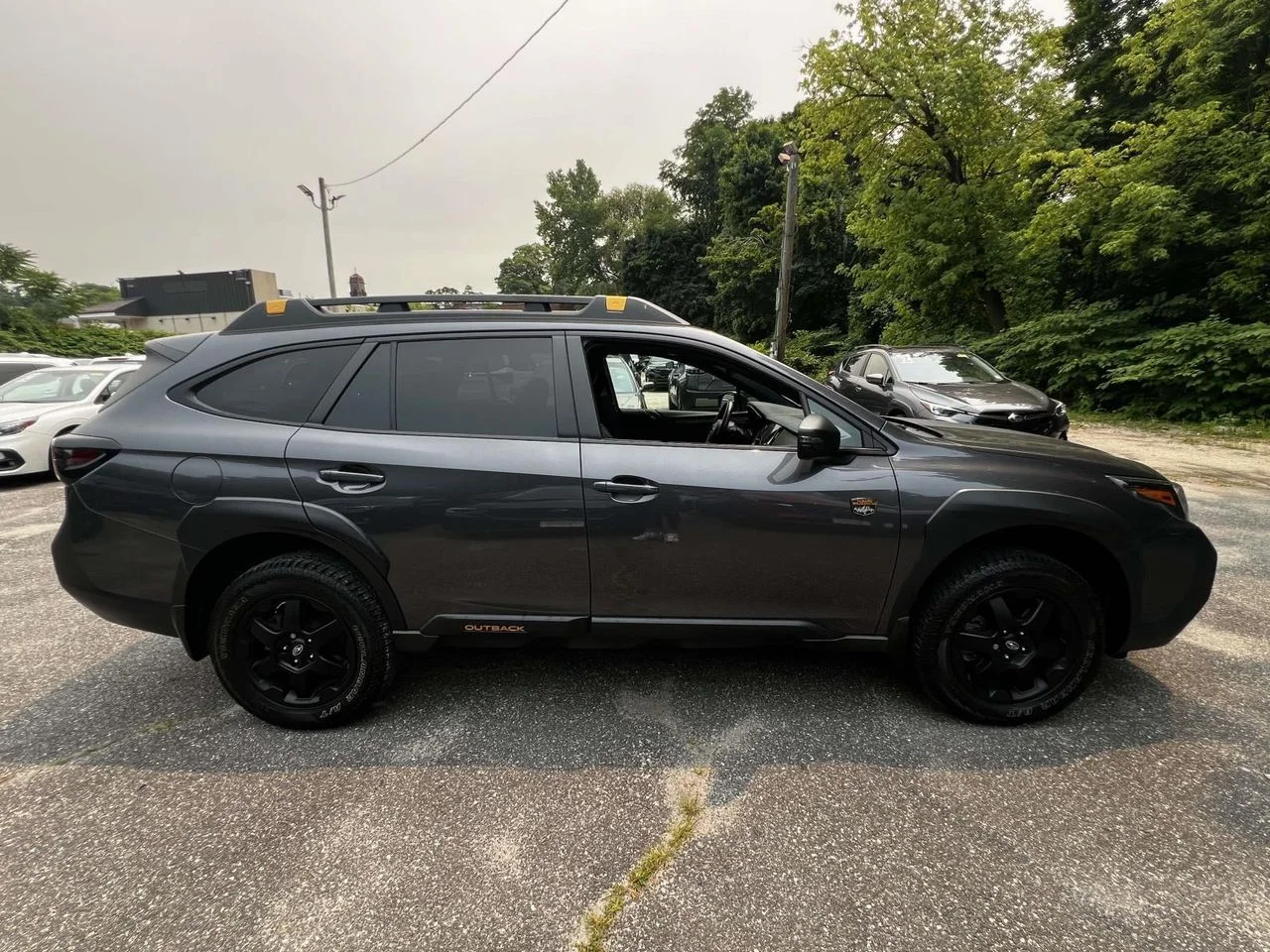 Used 2023 Magnetite Gray Metallic Subaru Wilderness image 4