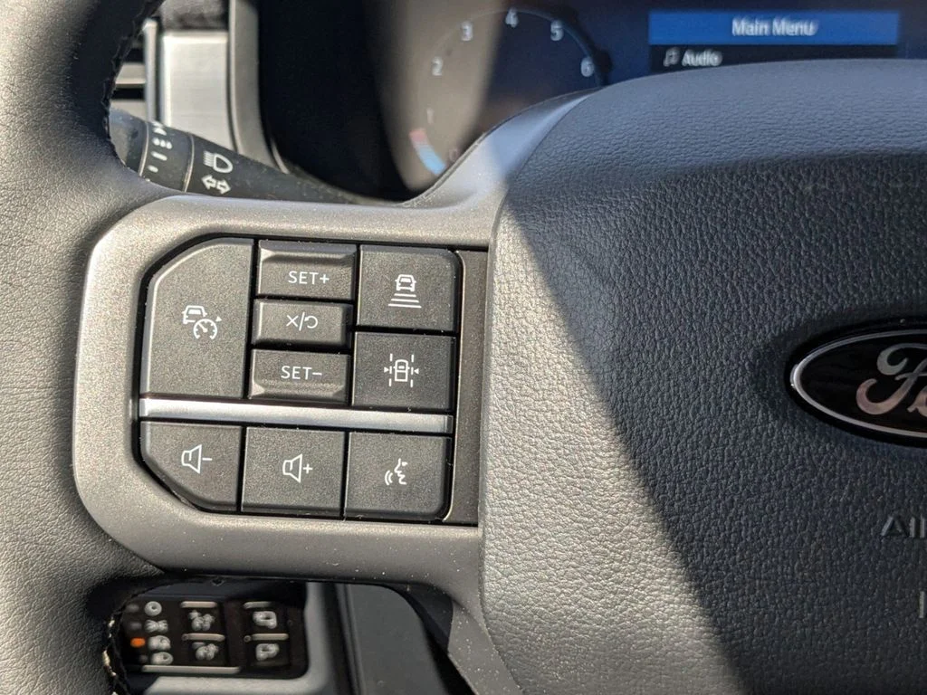 New 2026 Oxford White Ford Lariat image 27