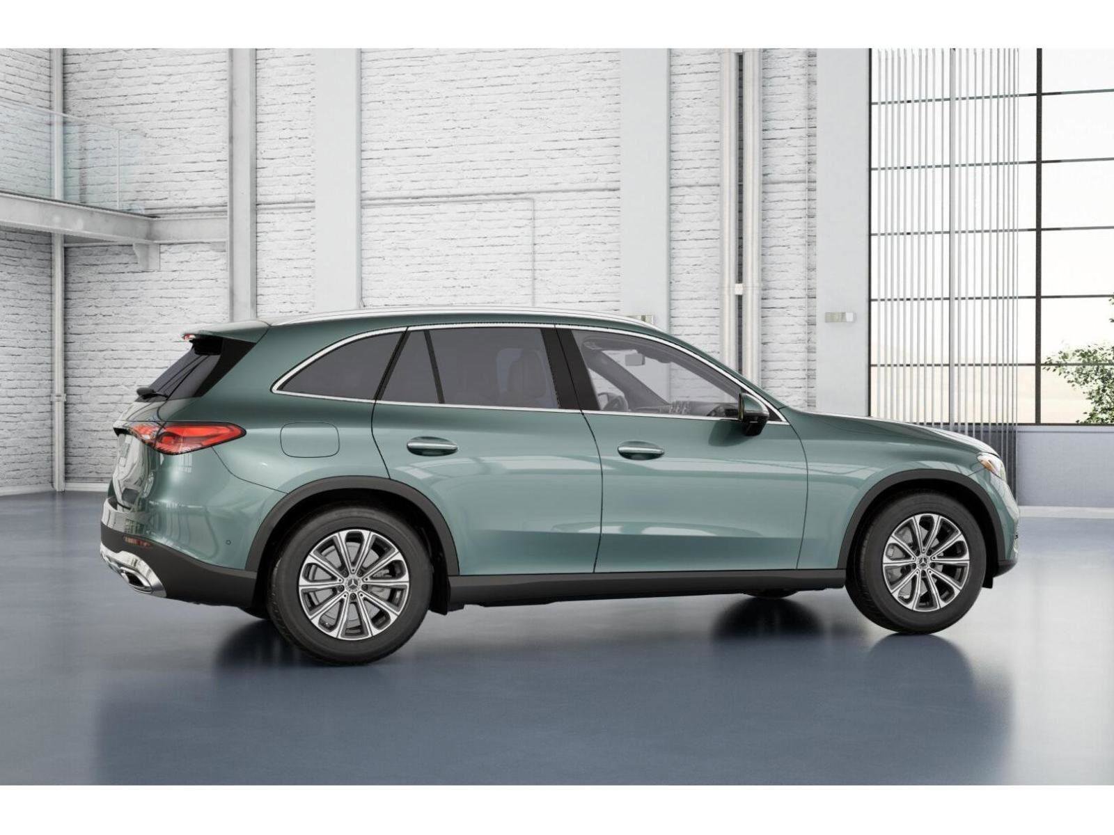 New 2026 Verde Silver Metallic Mercedes-Benz GLC 300 image 18