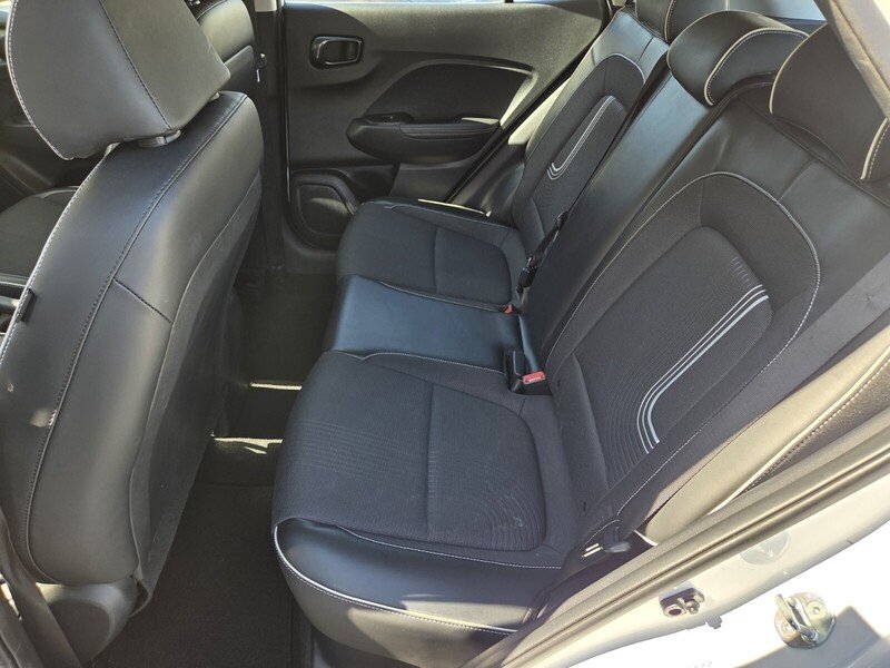 Used 2022 White Hyundai Limited image 11