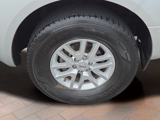Used 2017 Brilliant Silver Nissan SV image 14