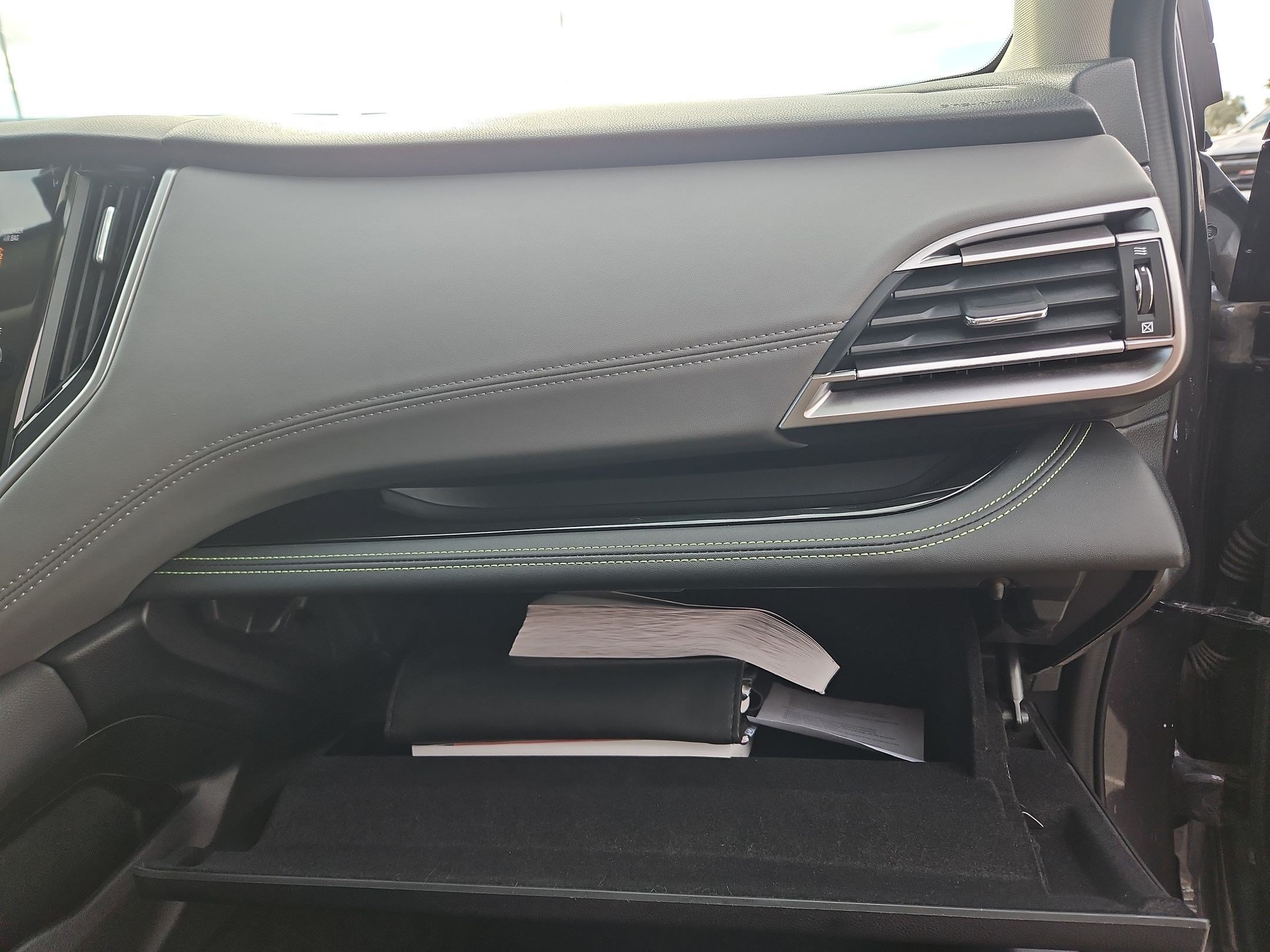 2025 Subaru Outback Onyx Edition - Photo 32