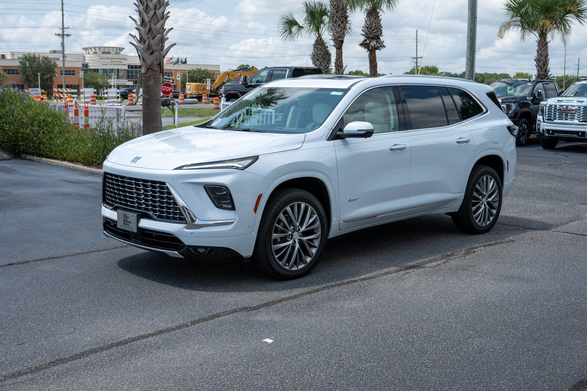 2026 Buick Enclave Avenir - Photo 7