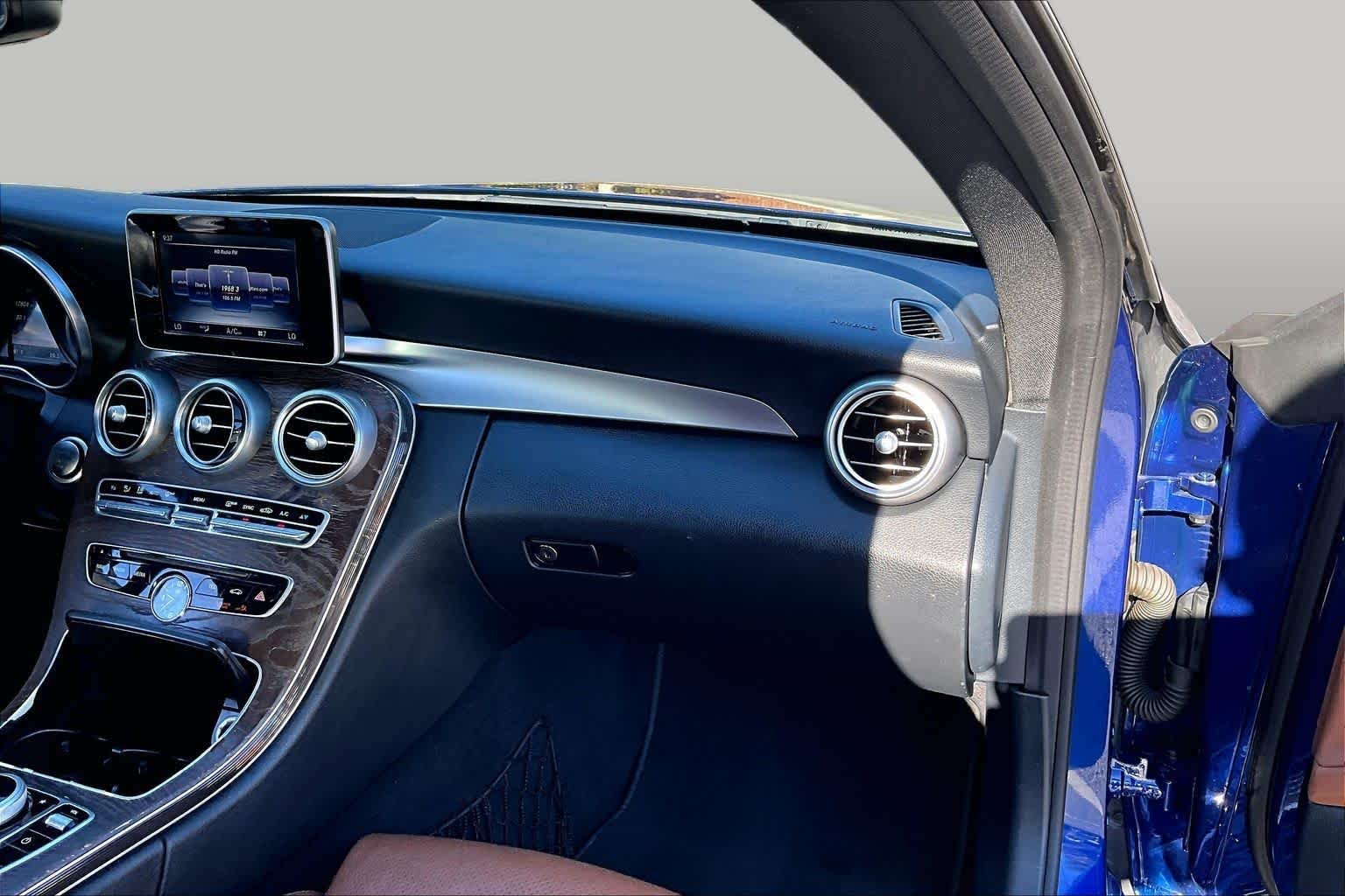Used 2017 Brilliant Blue Metallic Mercedes-Benz C 300 image 16