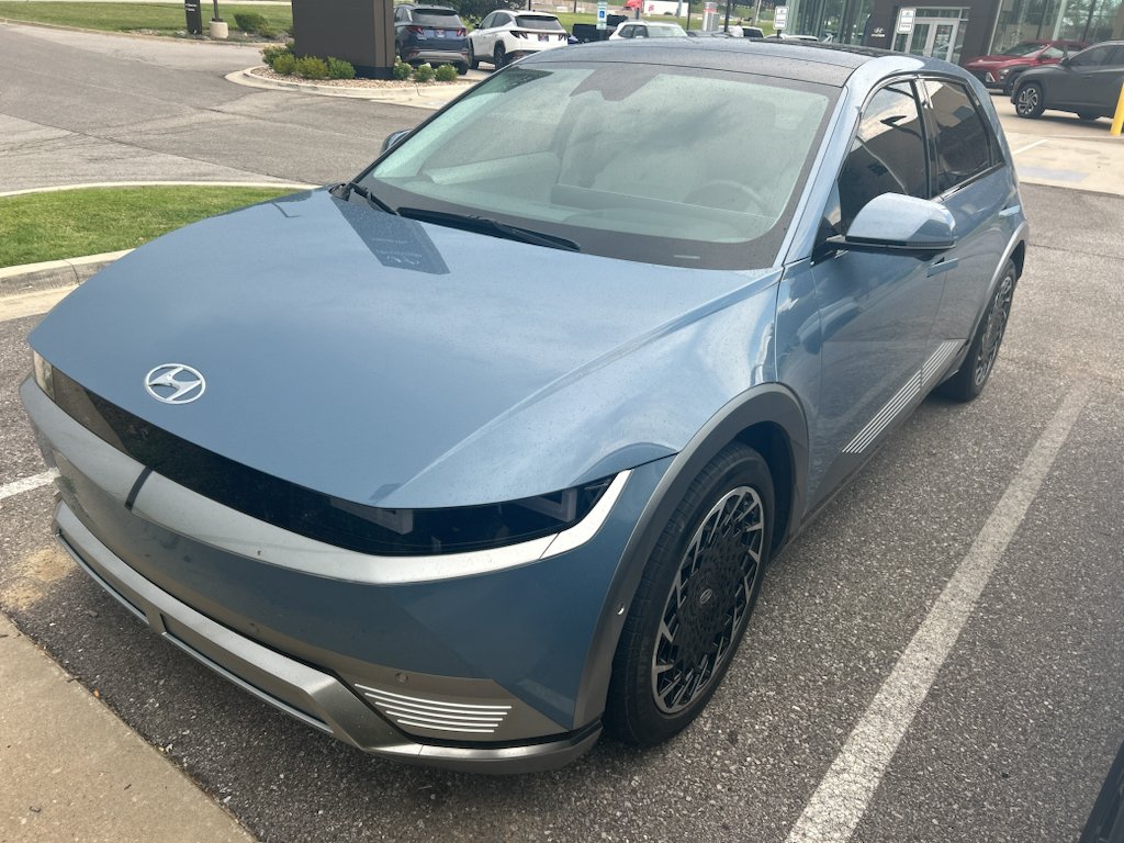Used 2023 LUCID BLUE Hyundai Limited image 1