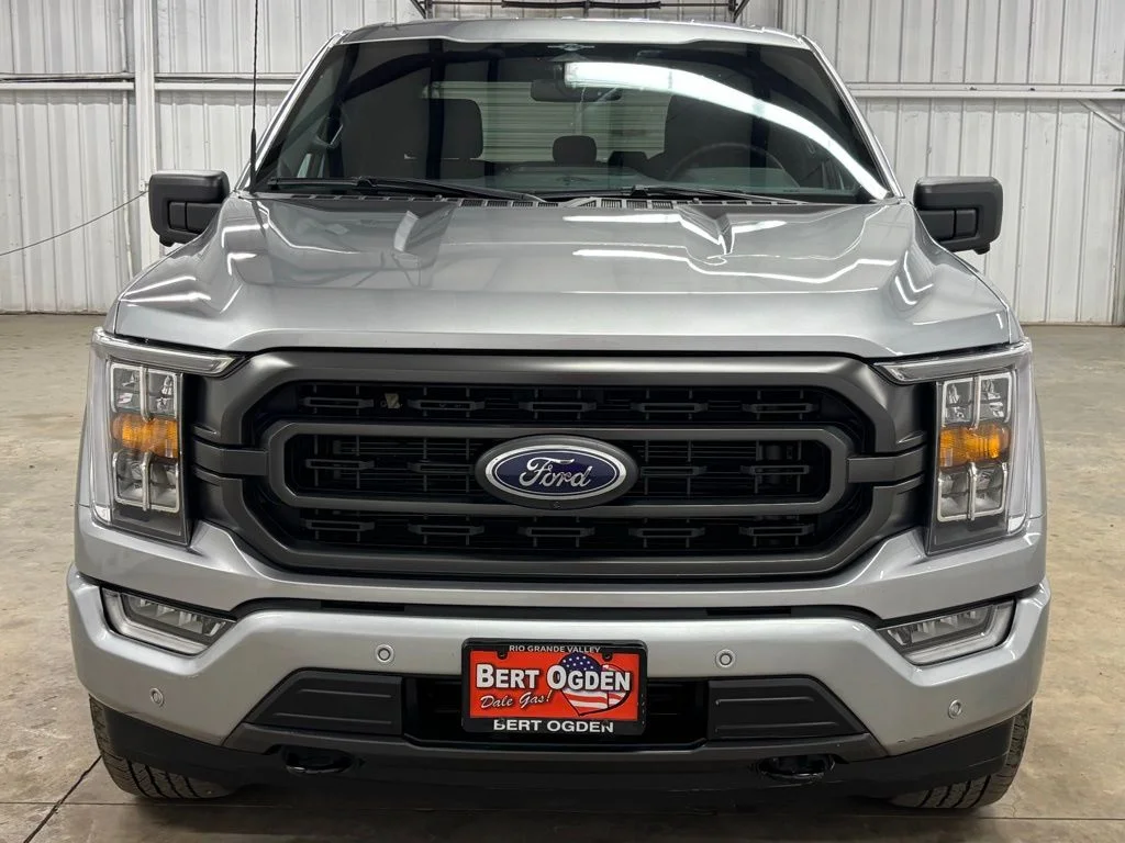Used 2023 Silver Ford XLT image 2