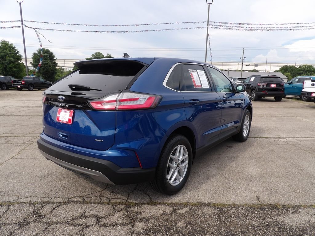 Used 2024 Blue Metallic Ford SEL image 8