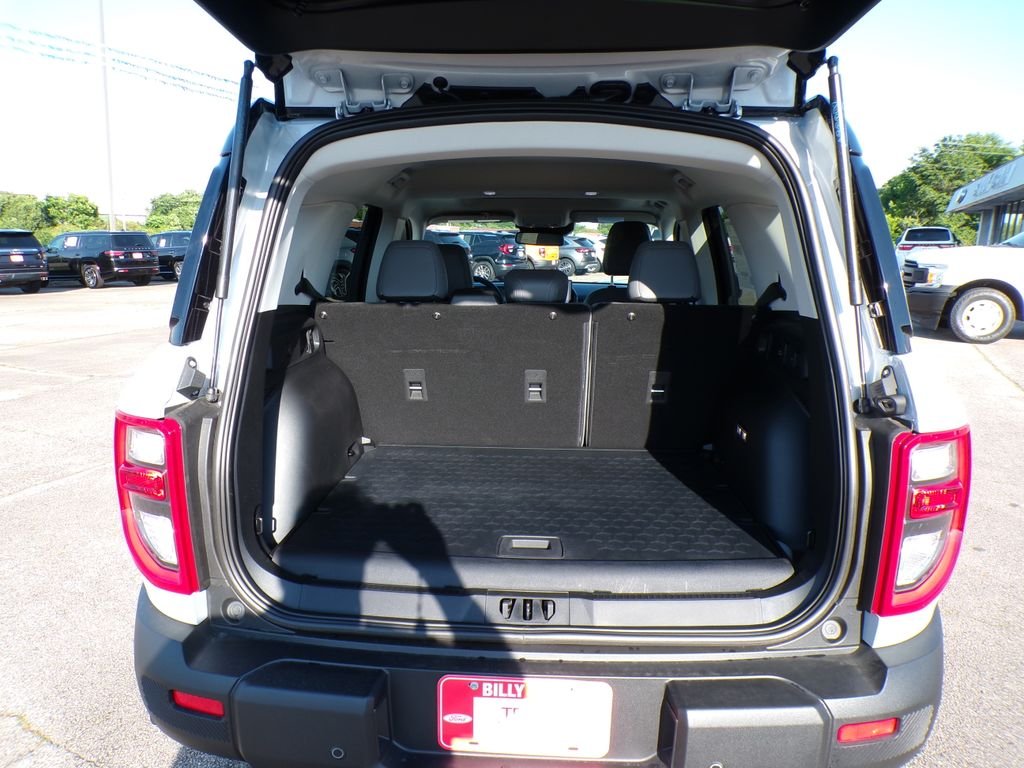 New 2026 Space White Metallic Ford Badlands® image 9
