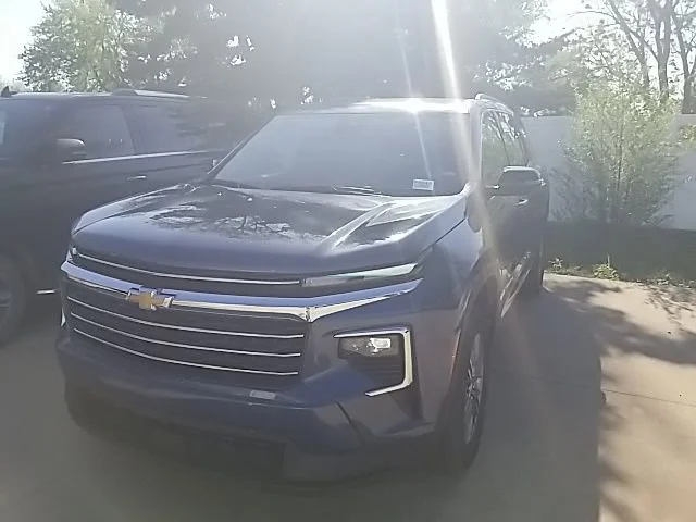 2025 Chevrolet Traverse LT - Photo 11