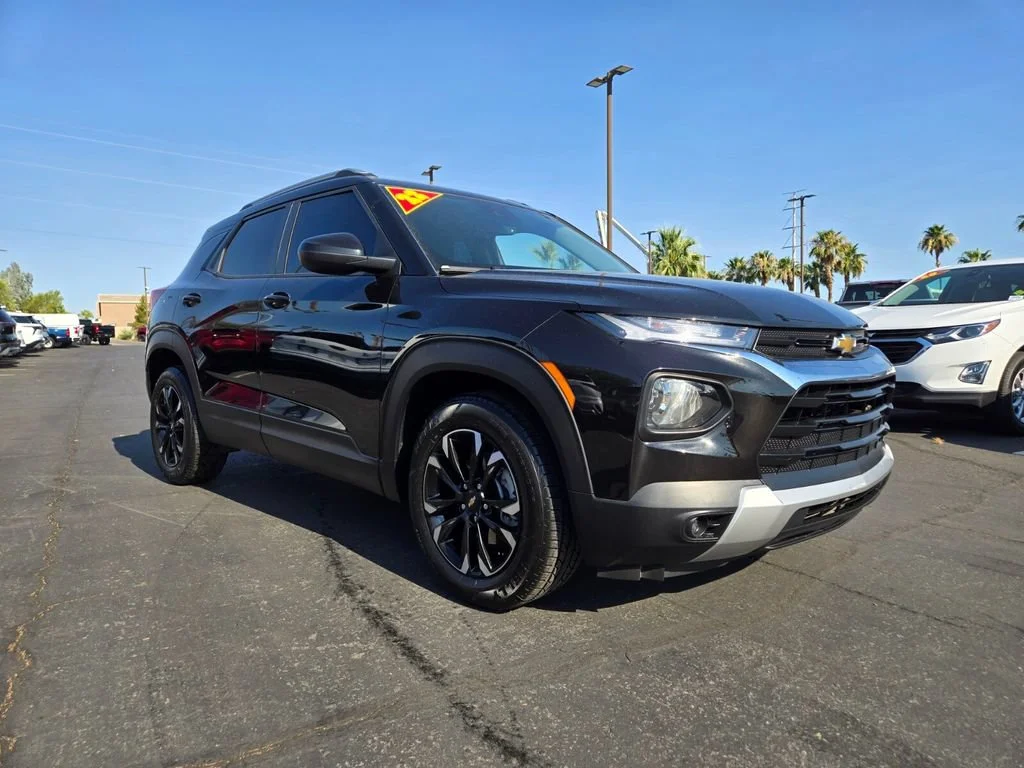 Used 2022 Mosaic Black Metallic Chevrolet LT image 1