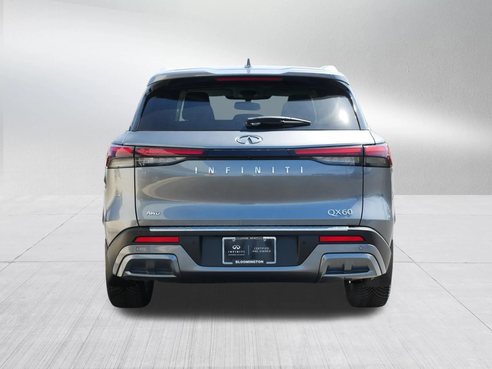 Certified Used 2022 Graphite Shadow INFINITI LUXE image 6