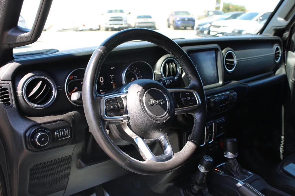 Used 2018 Black Jeep Unlimited Sahara image 28