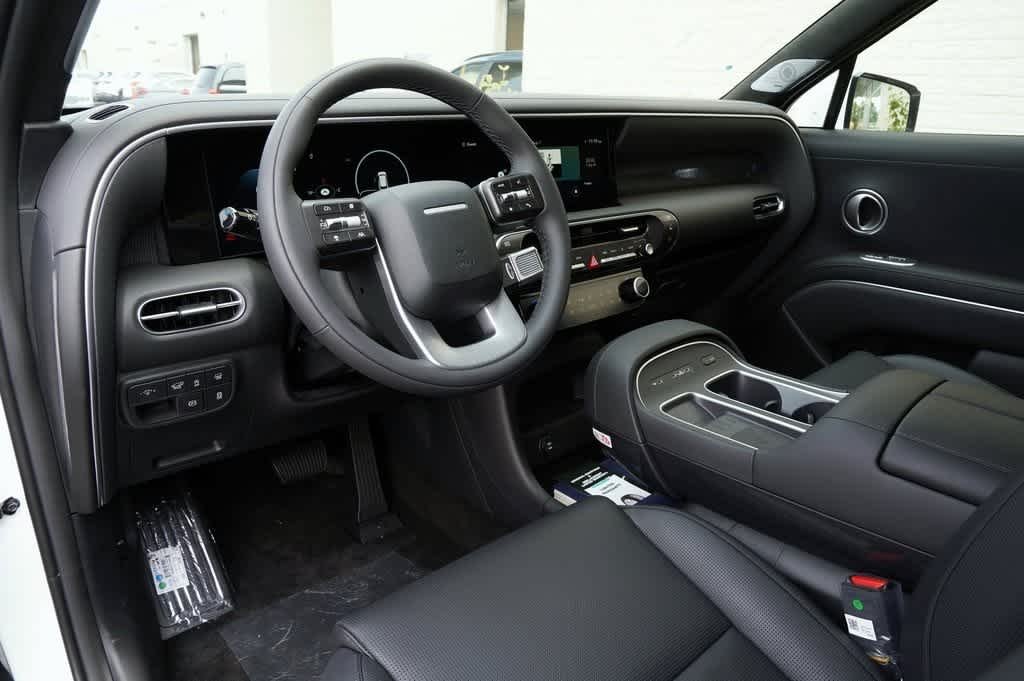 Used 2026 Creamy White Pearl Hyundai Calligraphy image 9