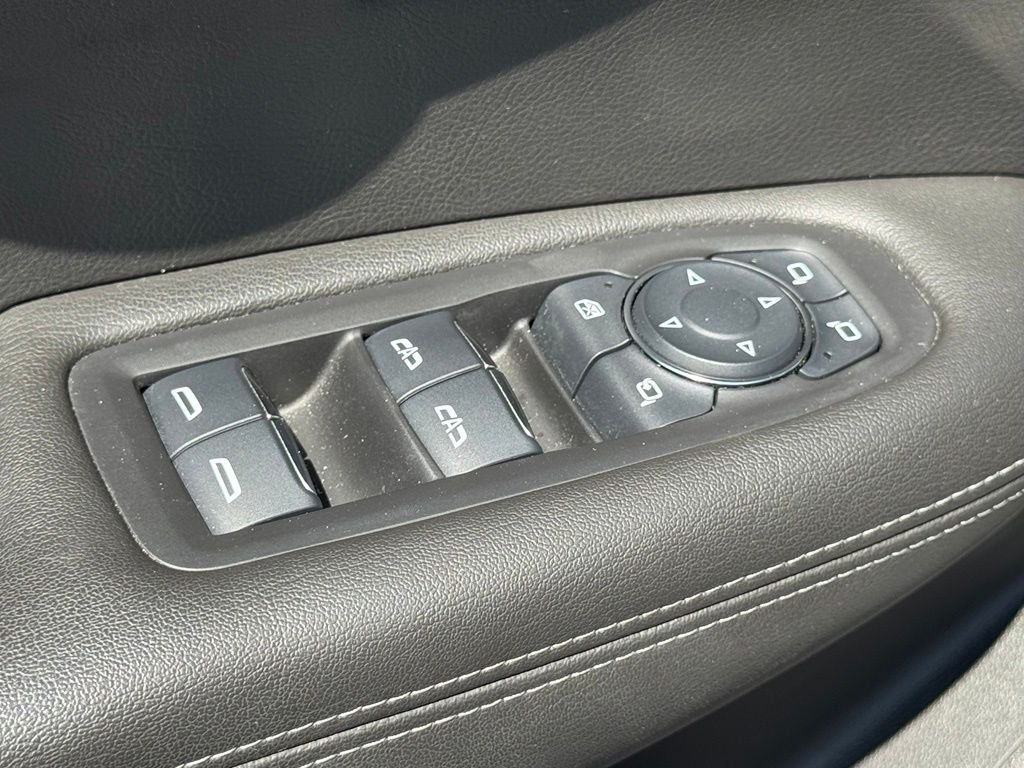 Used 2023 Silver Cadillac Premium Luxury image 17