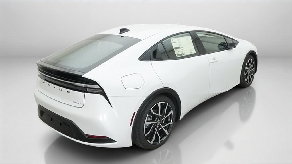 New 2026 Wind Chill Pearl Toyota XSE image 36