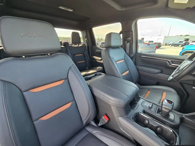 Used 2025 White GMC AT4 image 20