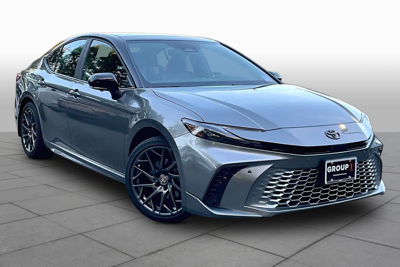 Used 2025 Heavy Metal/Midnight Black Metallic Toyota XSE image 3