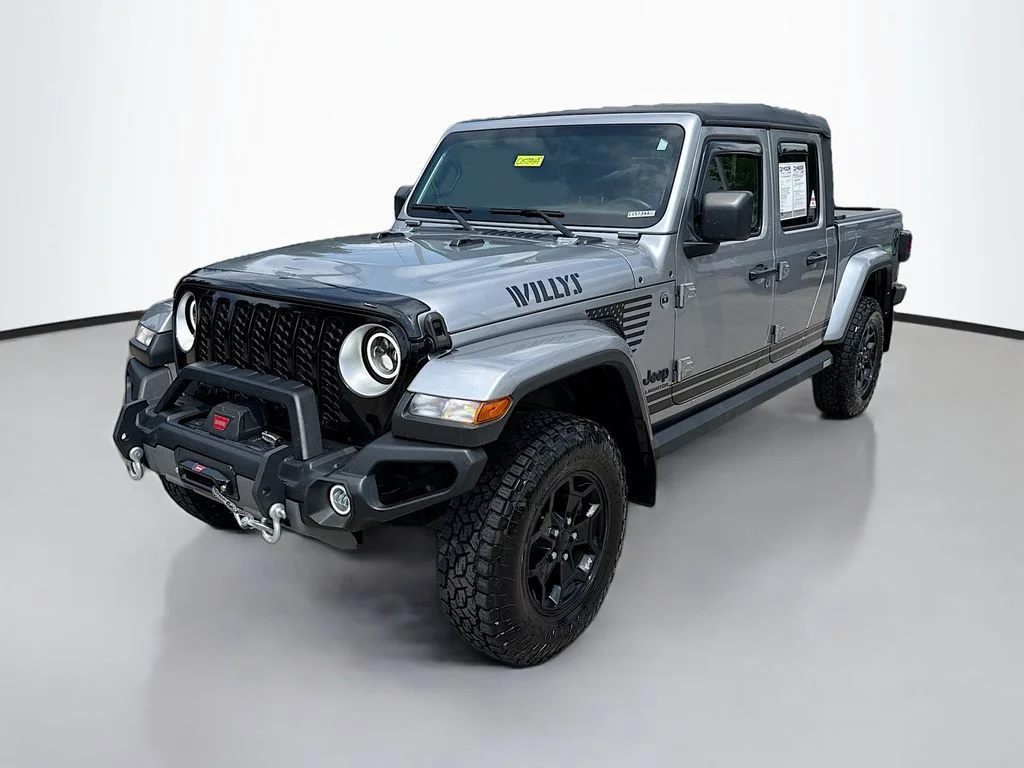 Used 2021 Billet Silver Metallic Clearcoat Jeep Willys Sport image 3