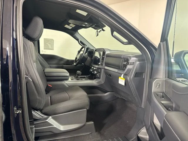 New 2026 Blue Ford XLT image 3