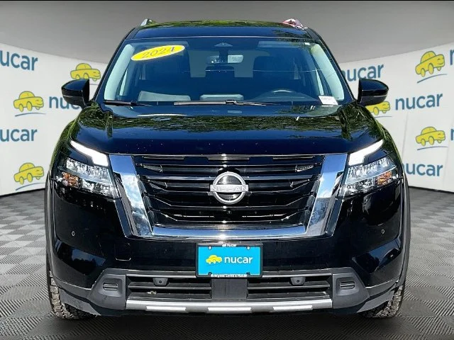 Used 2024 Super Black Nissan SL image 2