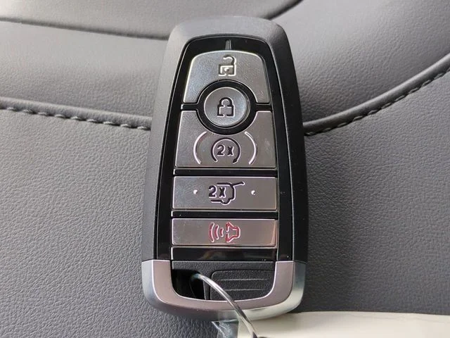 New 2026 Dark Matter Gray Metallic Ford MAX Active image 28