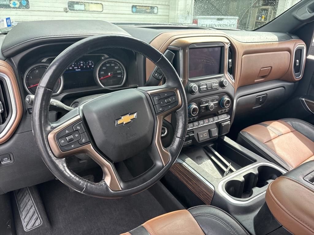 Used 2020 White Chevrolet High Country image 18