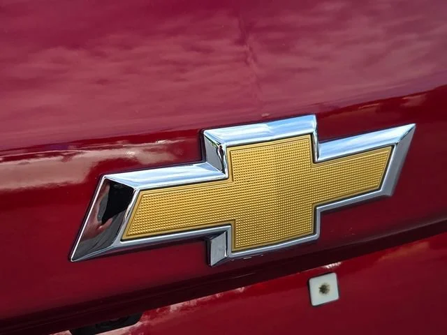 Used 2023 Radiant Red Tintcoat Chevrolet LT image 19