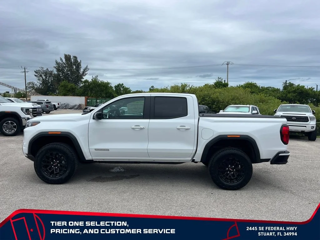 New 2026 Summit White GMC Elevation image 4