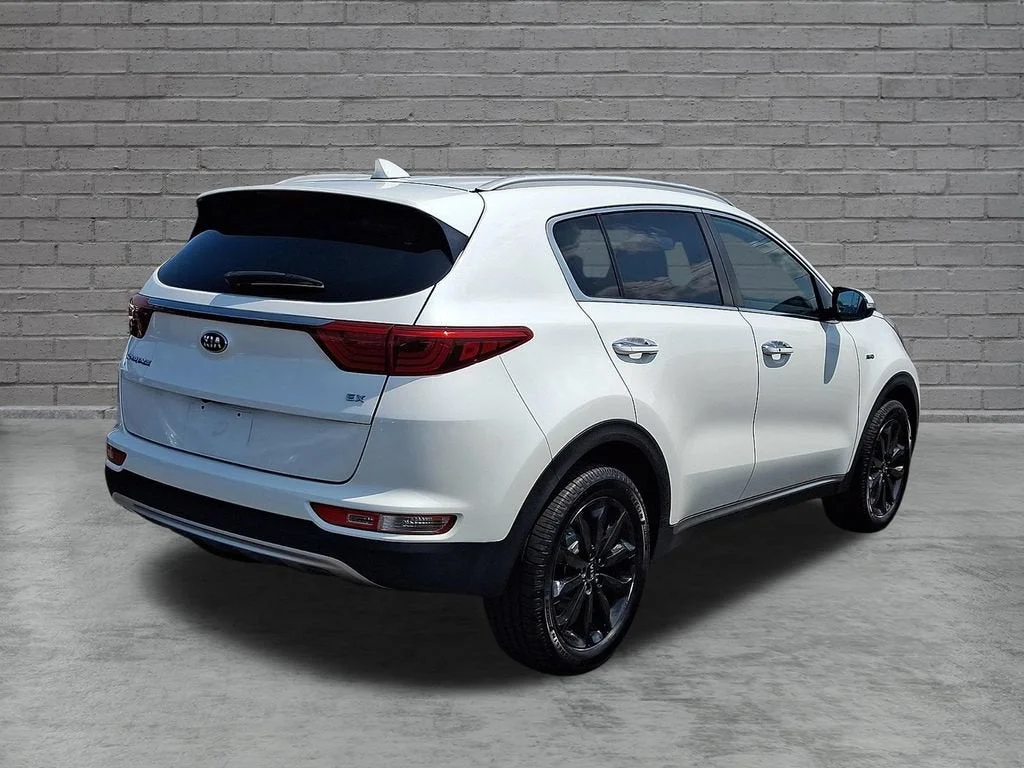 Used 2019 White Kia EX image 41