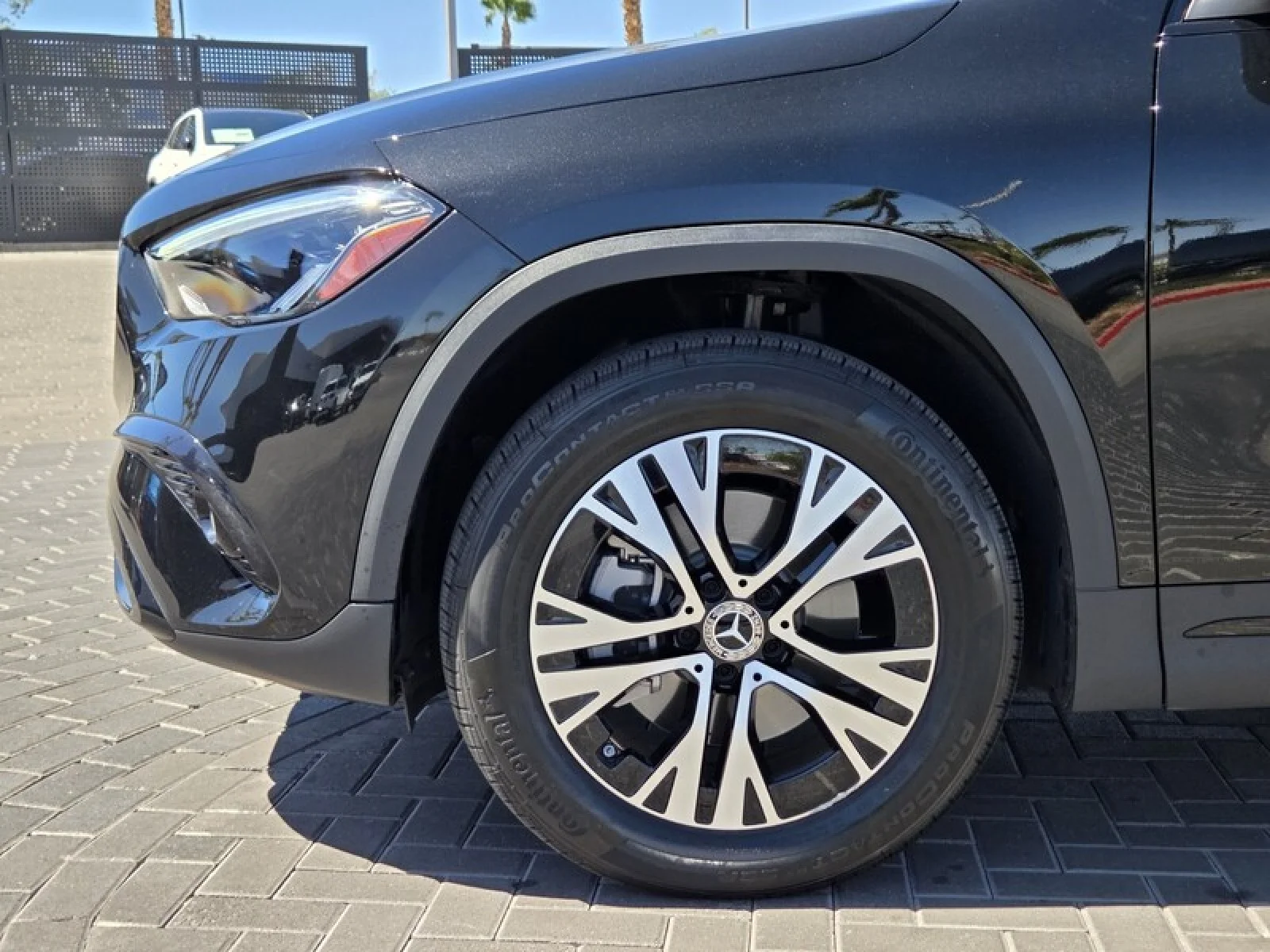 Used 2026 Cosmos Black Metallic Mercedes-Benz GLA 250 image 12