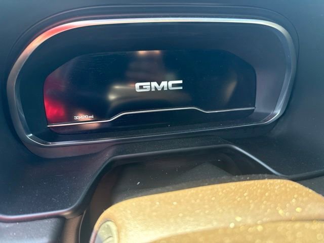2023 GMC Yukon SLT - Photo 8