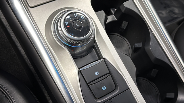 Used 2024 Carbonized Gray Metallic Ford XLT image 18