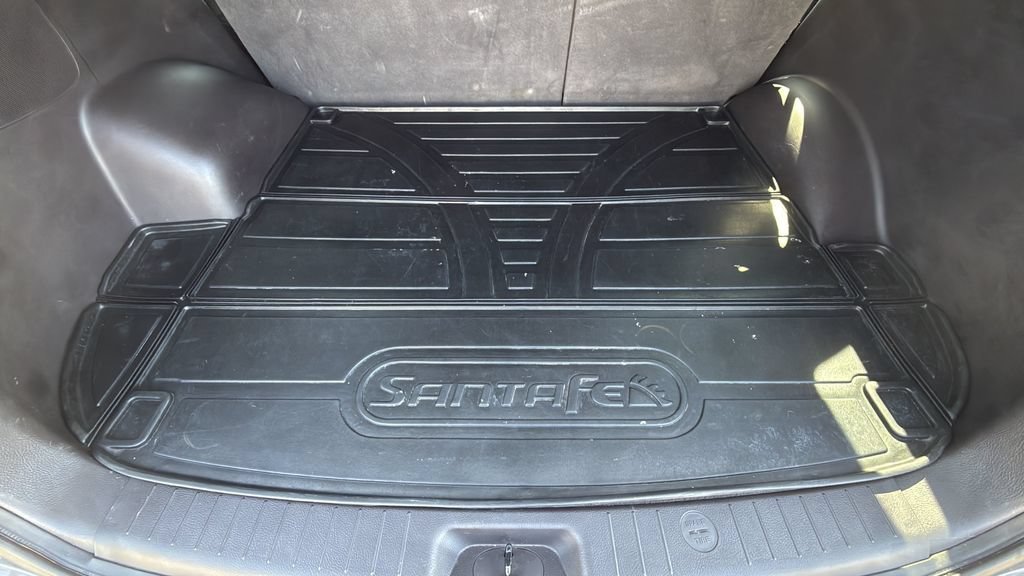 Used 2010 Harbor Gray Metallic Hyundai Limited image 15