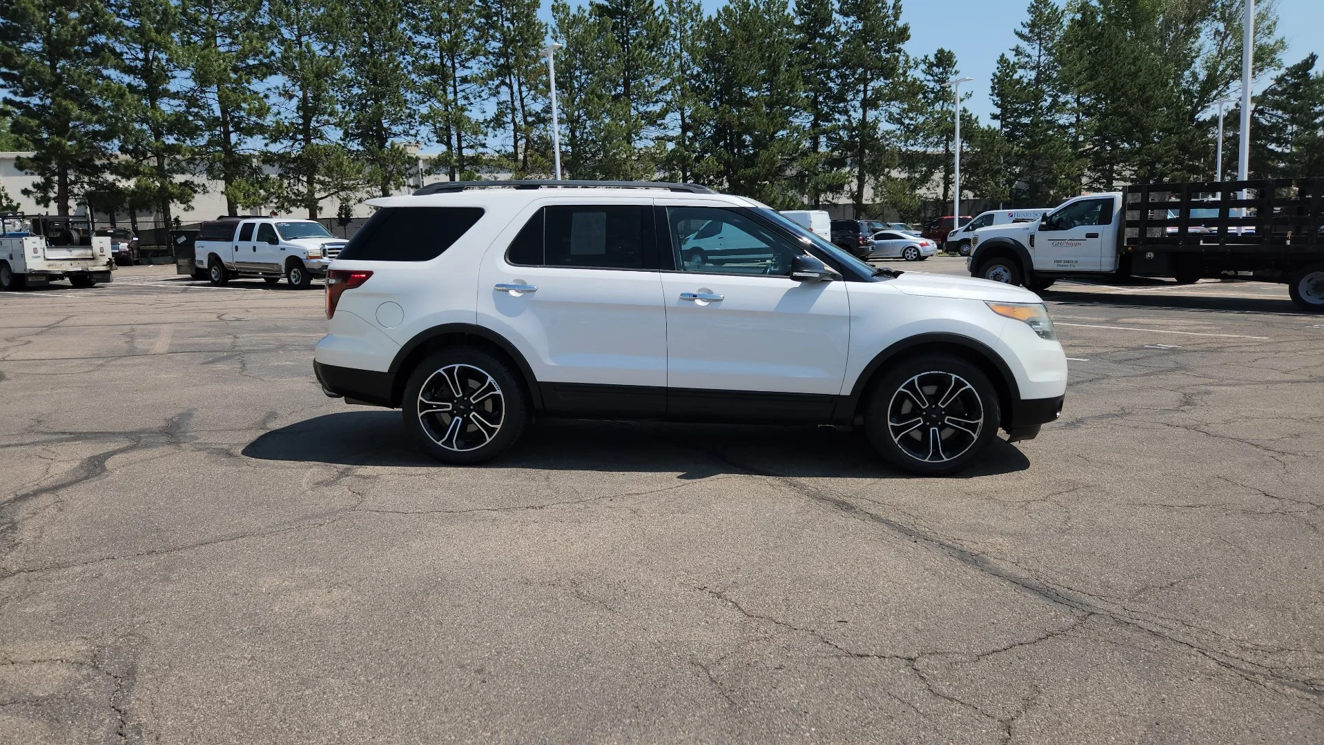Used 2014 White Platinum Clearcoat Metallic Ford Sport image 10