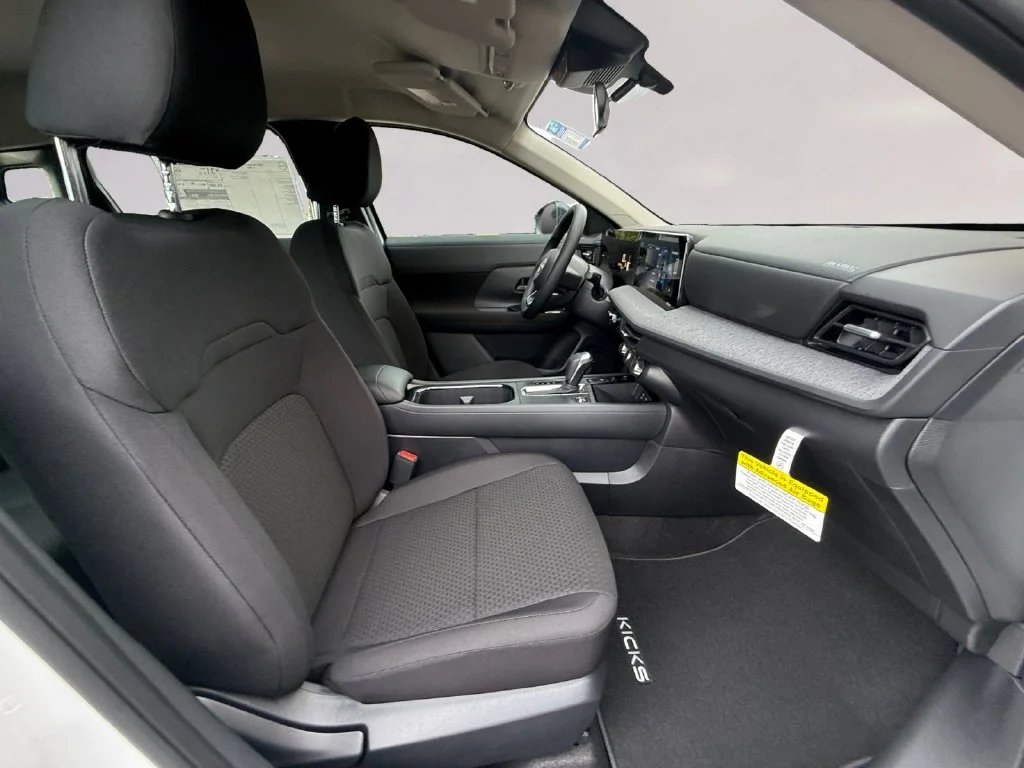 New 2027 White Nissan S image 17