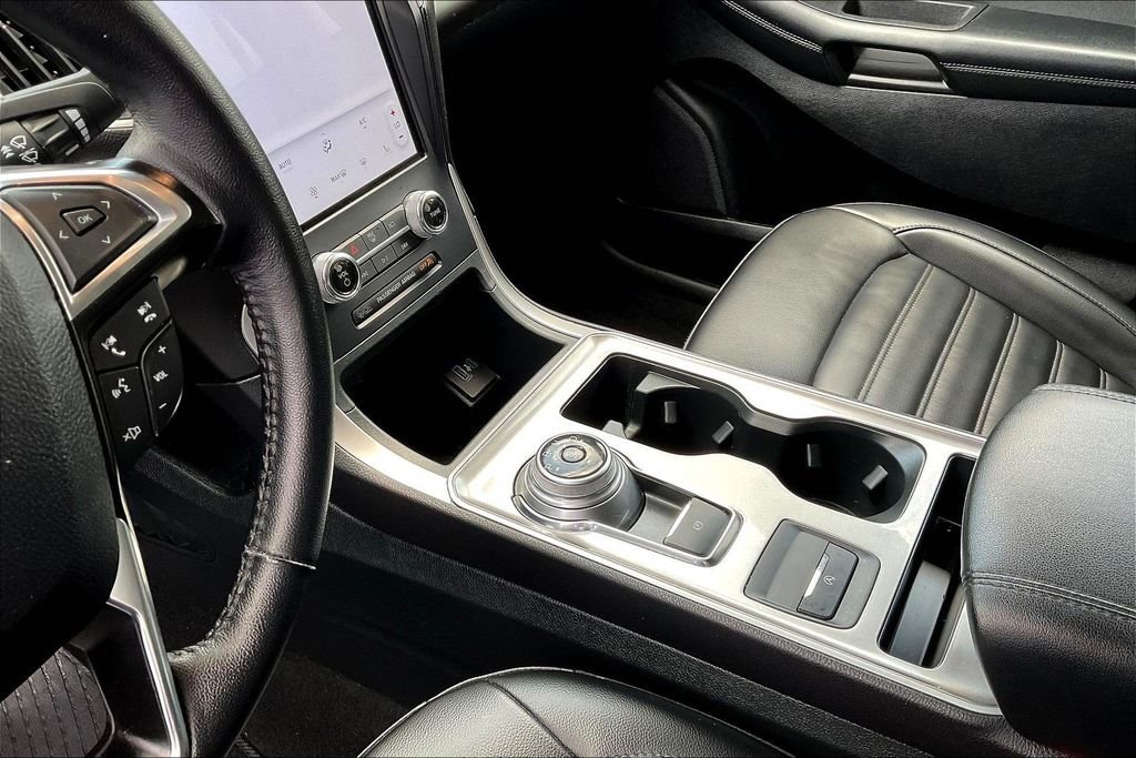 Used 2024 Gray Ford SEL image 22