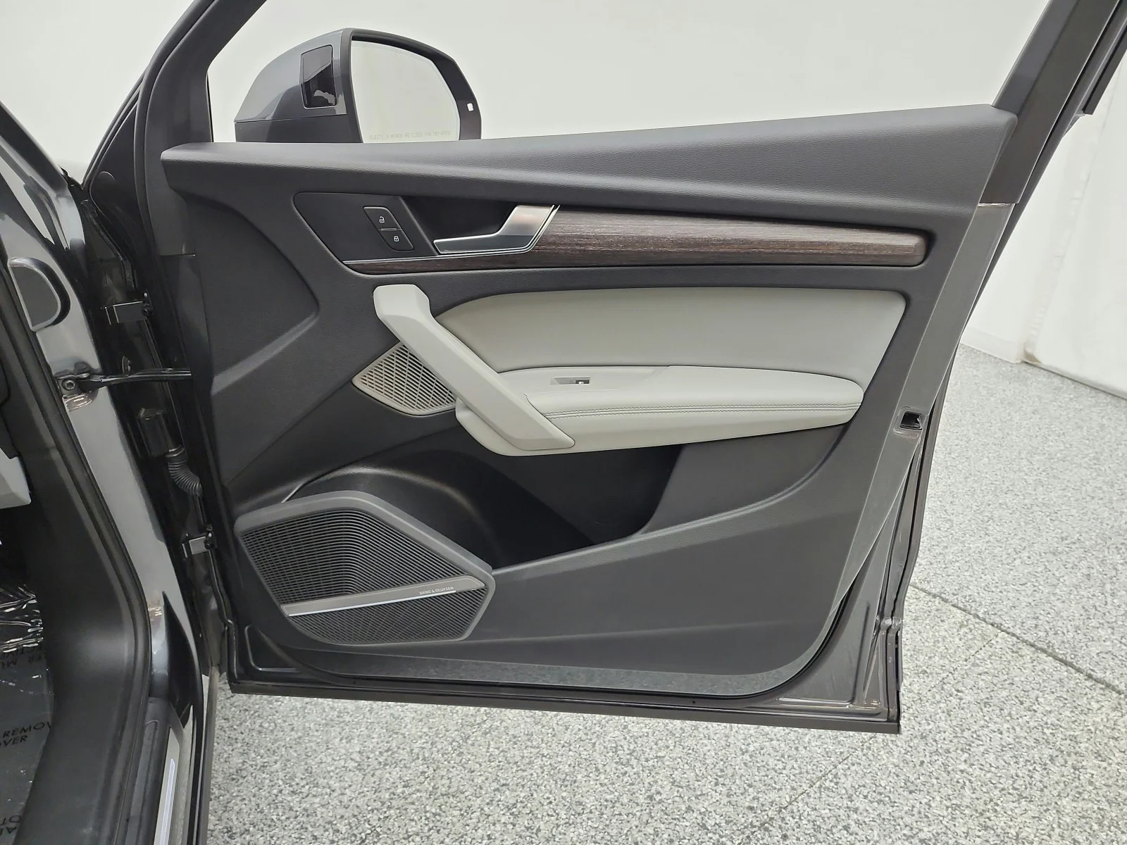 Used 2023 Daytona Gray Pearl Effect Audi S line Premium Plus image 20