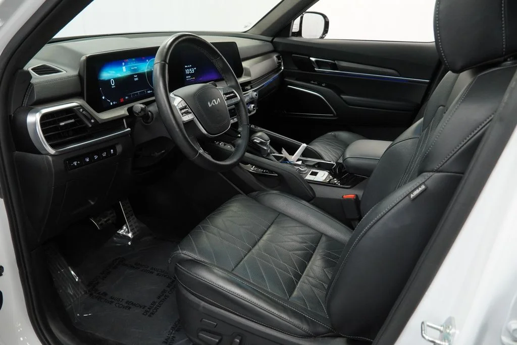 Used 2024 White Kia SX-Prestige X-Line image 17