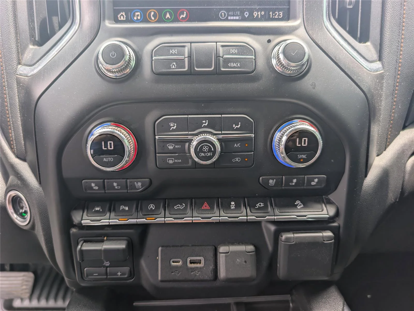 Used 2021 Onyx Black GMC AT4 image 16