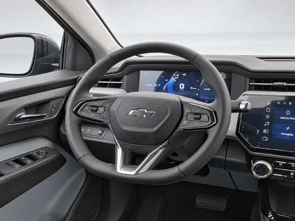 New 2027 Gray Chevrolet RS image 35