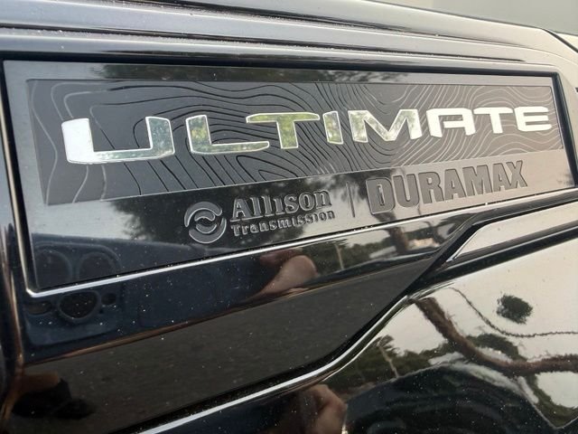 Used 2025 Onyx Black GMC Denali Ultimate image 7