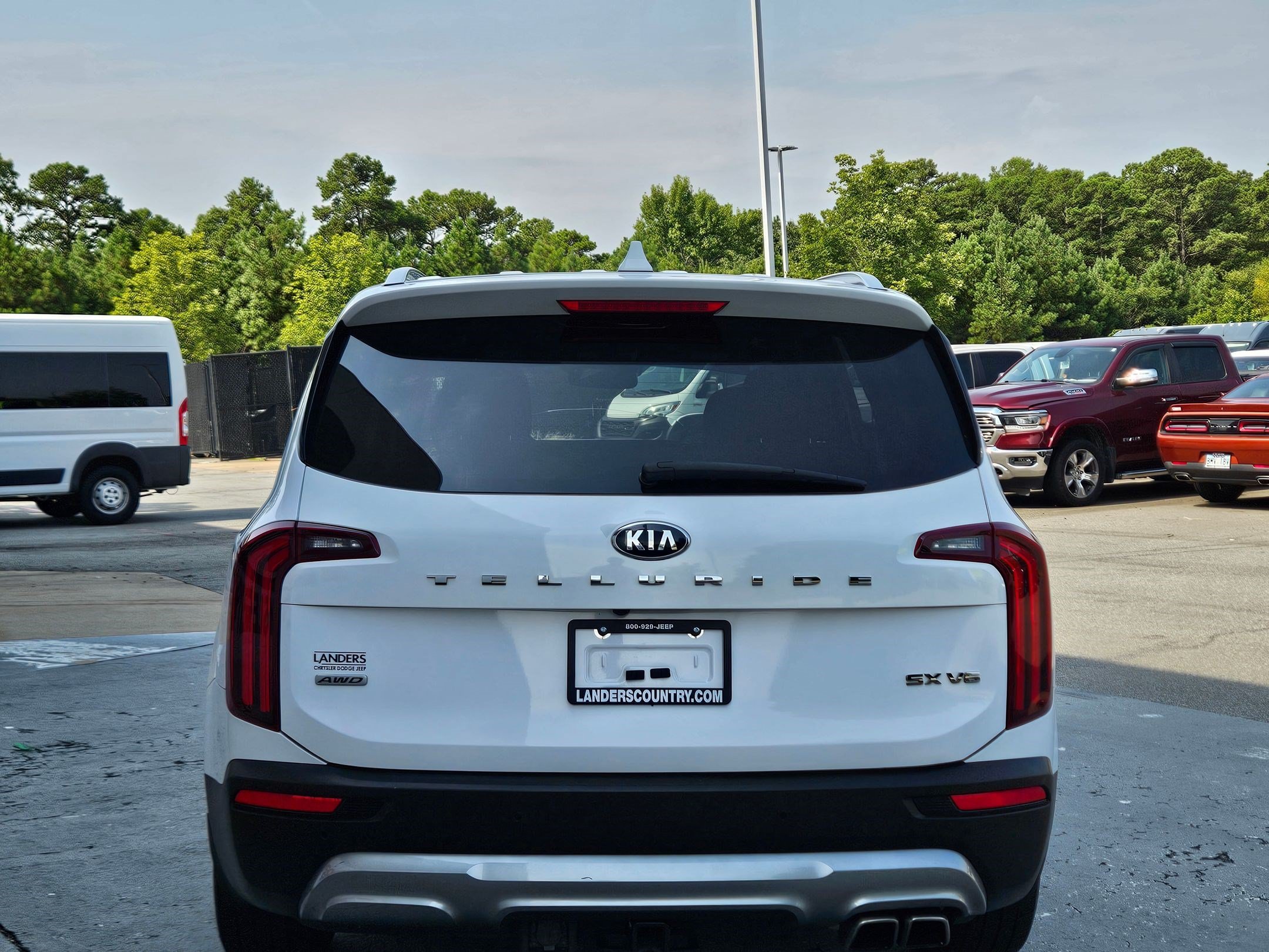 Used 2021 Glacial White Pearl Kia SX image 6