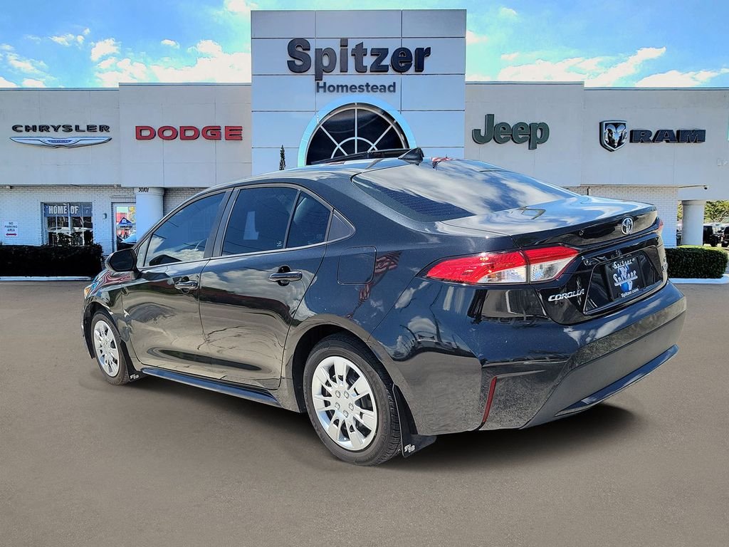Used 2020 Black Toyota LE image 3