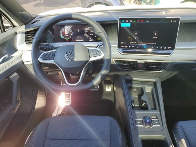 New 2026 White Volkswagen 2.0T SE R-Line Black image 17