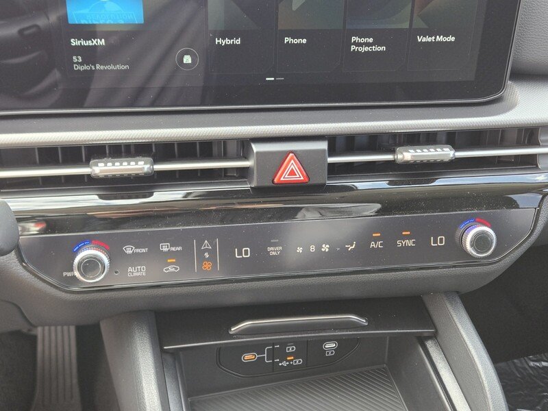 New 2027 Fusion Black Kia S image 13