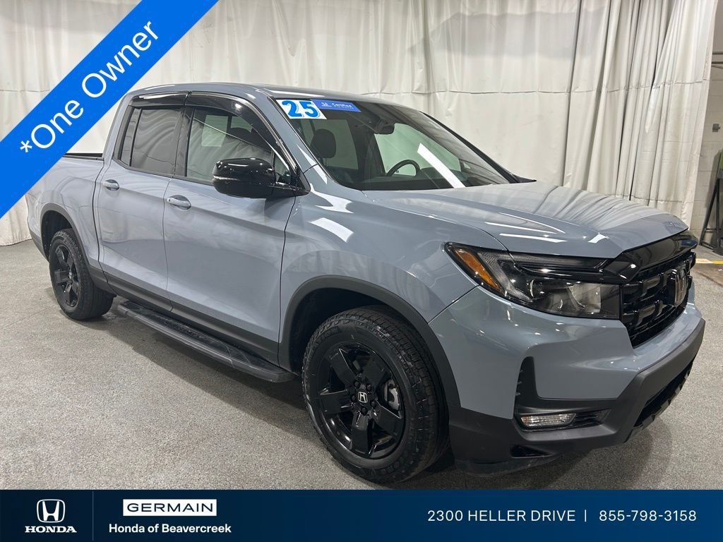 2025 Honda Ridgeline Black Edition's photo