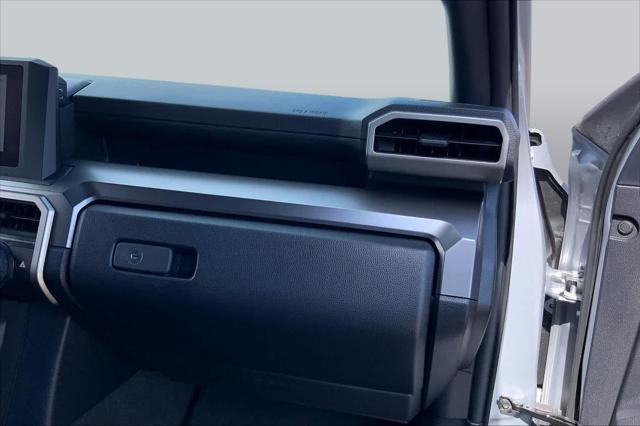 Certified Used 2025 CUTTING EDGE Toyota  image 18