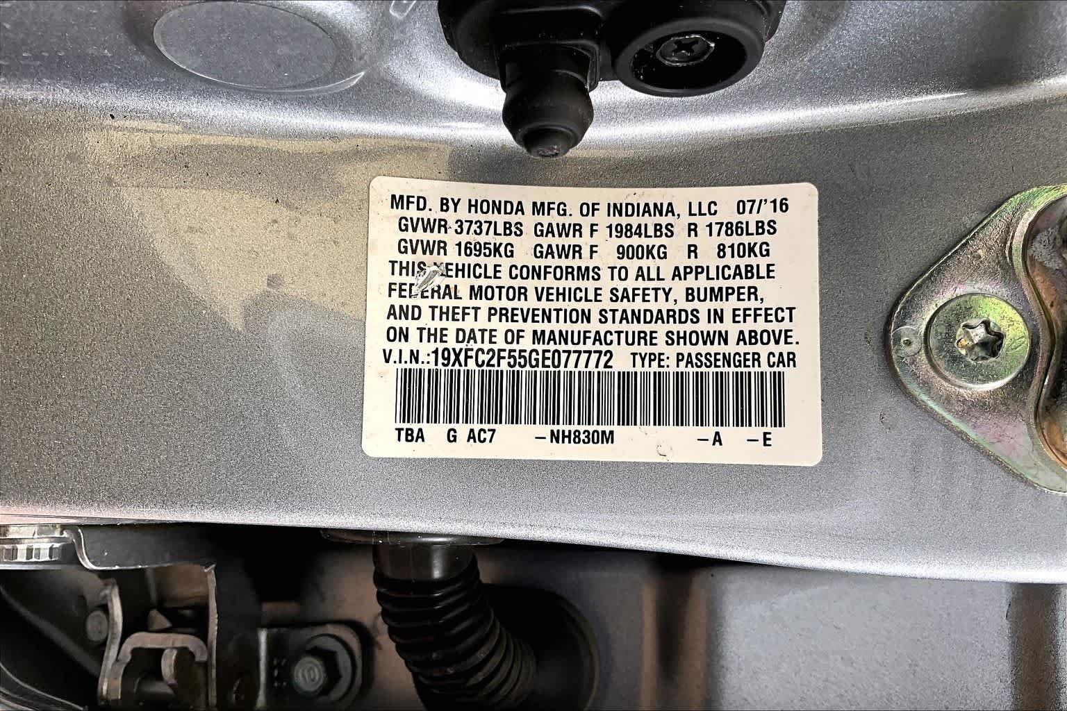 Used 2016 Lunar Silver Metallic Honda LX image 35