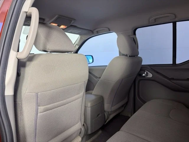 Used 2016 Brown Nissan SV image 107